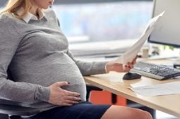 La préservation sociale de la fertilité augmente aux cliniques IVI